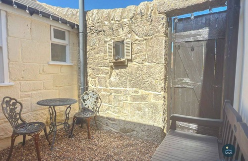 Portland Cottage | Dolphin Cottage, Chesil Beach