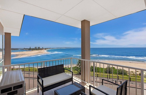 The Entrance Apartment | Dolphin Court Penthouse