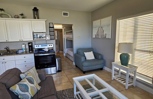Crystal Shores Cottage | Dolphin Daze-Unit B - Downstairs - Walk to the beach!