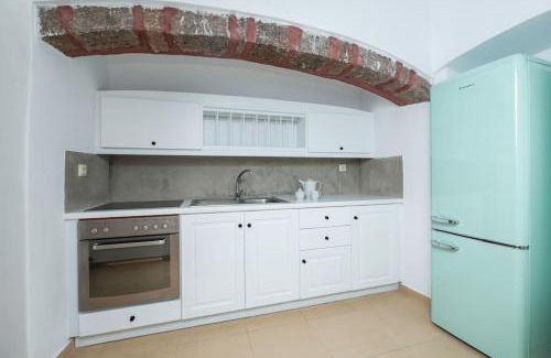Megalochori Villa | Dolphin Estate 1868