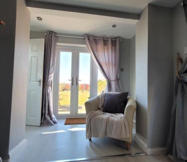 Knott End-on-Sea House | Dolphin House