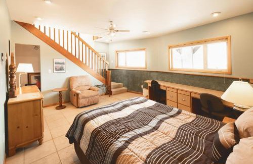 Haines House | Dolphin House