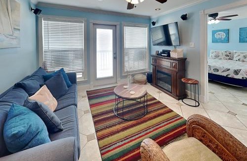 Galveston Apartment | Dolphin Lair