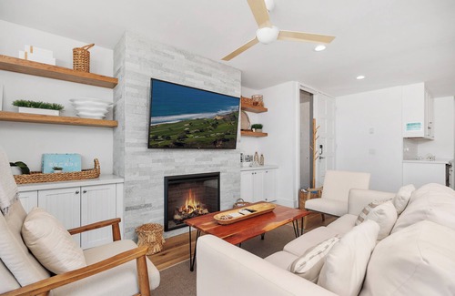 Solana Beach Condo | Dolphin's Drift - Ocean Views, Remodeled! Near Beach, Pool