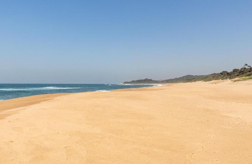 Zinkwazi Beach House | Dolphin View