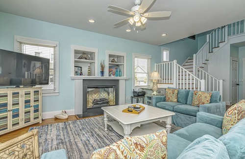 South Beach House | Dolphin Watch, This Pet Friendly oceanfront home has everything you need and more!