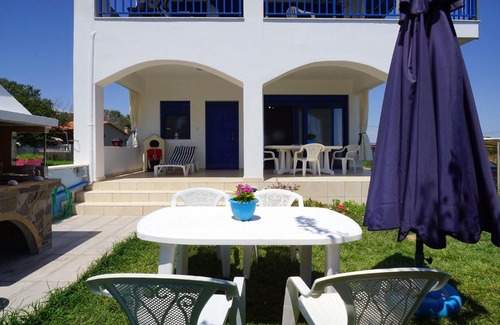 Avdira House | Dolphins House