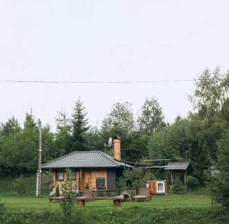 Vyzhnytsya Cabin | Dolyna Mykolaya