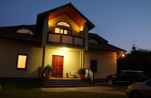 Debki House | Dom Gościnny Klemens