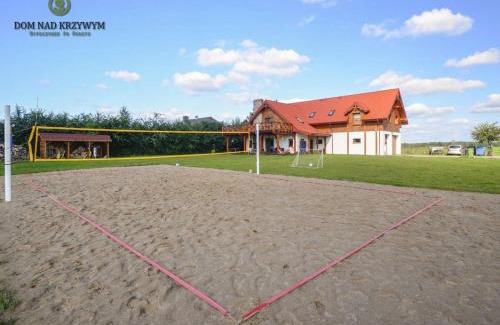 Szeligi House | Dom nad Krzywym - prywatna plaża, 2 boiska, sauna, plac zabaw