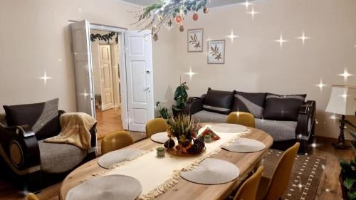 Tomaszow Lubelski Apartment | Dom pod Jabłonką