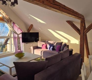 Nowa Ruda Bed & Breakfast | Dom pod lawendowym polem