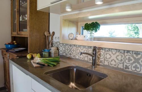Blatnica House | Dom Pod Lipami