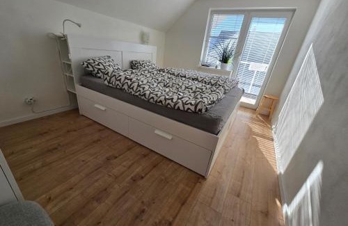 Kostolna Ves House | Dom pri jazere