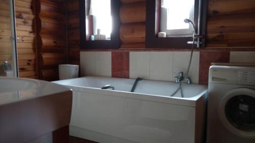 Poddebice House | Dom z bali - całoroczny