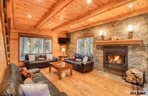 Petite-Riviere-Saint-Francois Ski Chalet | Domaine du Hameau