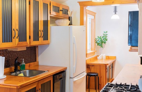 Utterson Cabin | Doma Lodge - Cozy Muskoka Cabin in the Woods