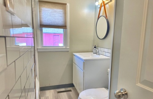 Fayetteville House | Doma sleeps up to 6 guests