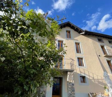 Enveitg House | Domaine Agricole Cotzé/Casa rural