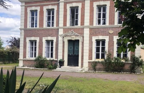 Emanville House | Domaine Avec Piscine Proche Evreux !