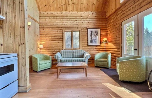 Saint-Paul-de-Montminy Ski Chalet | Domaine Appalaches 70 Incredible view and spa