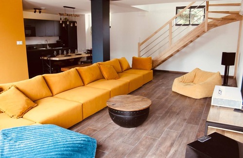 Echinghen House | Domaine Caloin - Cinema