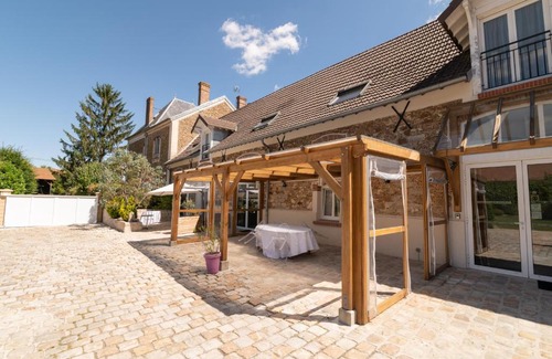Saint-Fargeau-Ponthierry Bed & Breakfast | Domaine d'Auxonnettes Chambres d'Hôtes et Gîtes