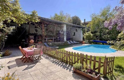 Essertines-en-Donzy House | Domaine de Campagne : Charme Authentique avec Piscine et Spa - FR-1-496-364