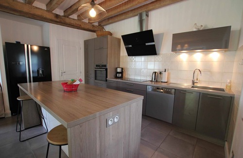 Averdon House | Domaine de Champouteau - LA BERGERIE - Large charming gîte 4* 10 people