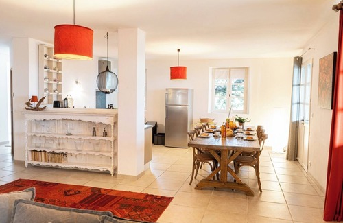 Issirac House | Domaine de Coulon, Maison Cornillon