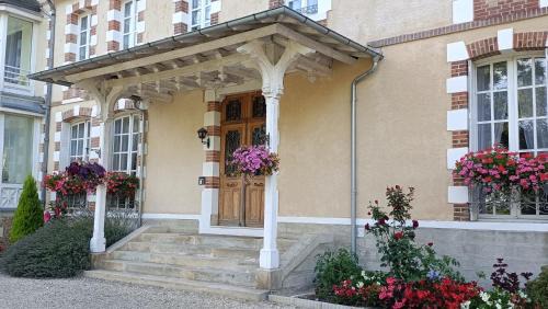 Neuvy-sur-Barangeon Apartment | Domaine de Croix en Sologne