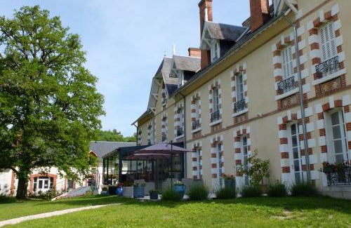 Neuvy-sur-Barangeon Apartment | Domaine de Croix en Sologne