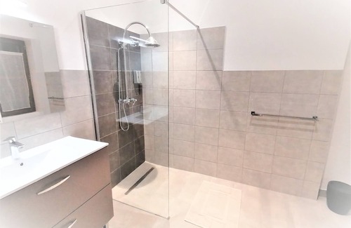 Guillac House | Domaine de Gaïa, Chambre Aphrodite, Swimming pool, 1.5 ha park, Near Saint-Emilion.