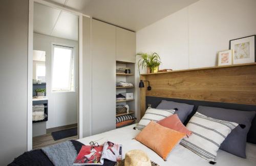Saint-Martin-Valmeroux House | Domaine de la Chaux de Revel