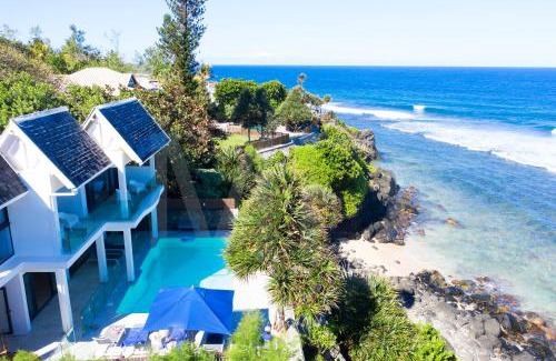 Souillac Villa | Domaine de la Falaise private villa