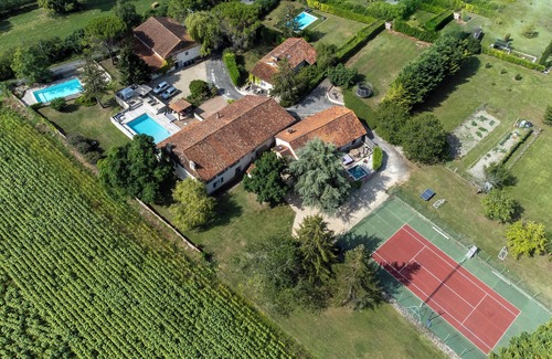 Nabinaud House | Domaine de la Ferrière "Maison Turquoise
