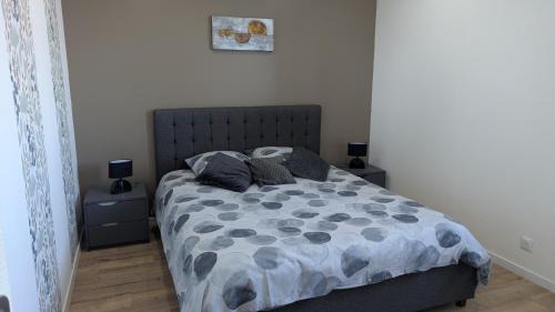 La Roche-sur-Foron Apartment | Domaine de la Griffe - Appartement "Sous Dine"