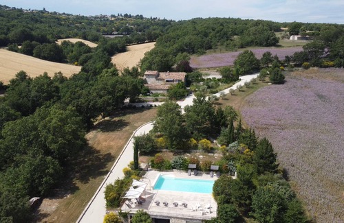 Vacheres Other | Domaine de La Lave Camille Authentique mas Provençal Pour Amoureux de la Nature