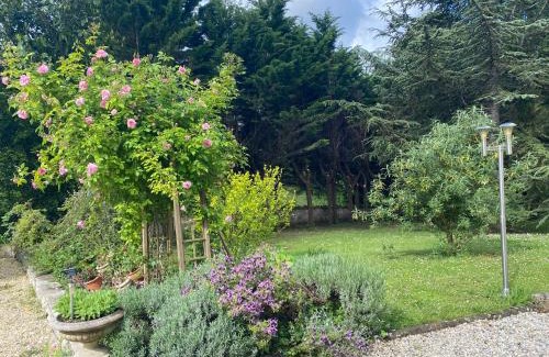 Saint-Porchaire Bed & Breakfast | Domaine de la Perthuiserie