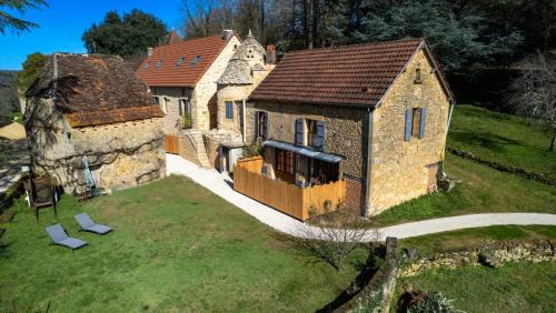 Castels House | Domaine de la Source