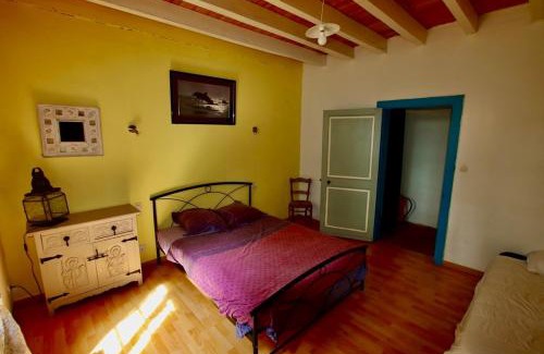 Bourriot-Bergonce House | DOMAINE de LA TAPIE