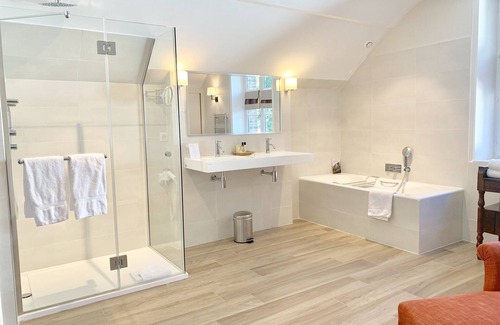 Veigne Hotel | Domaine de la Tortinière