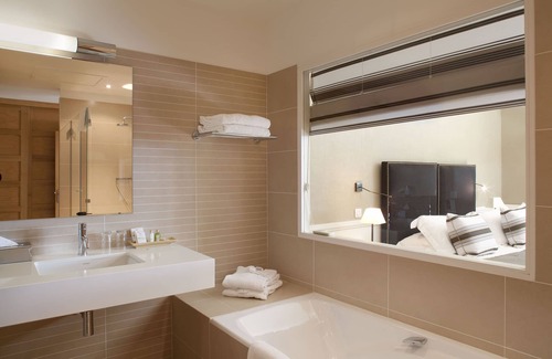Veigne Hotel | Domaine de la Tortinière