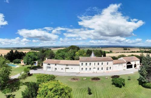 Castelnaudary Bed & Breakfast | Domaine de Lanis - Maison d'hôtes avec parc et piscine