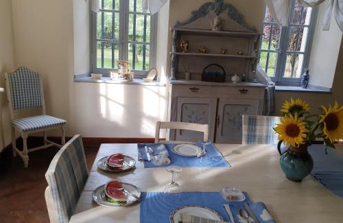 Engravies Bed & Breakfast | DOMAINE DE MARLAS - CHAMBRES D'HÔTES