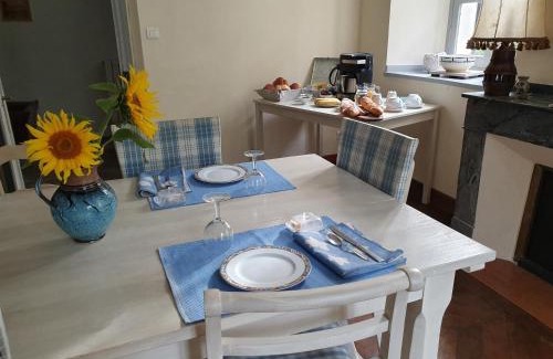 Engravies Bed & Breakfast | DOMAINE DE MARLAS - CHAMBRES D'HÔTES