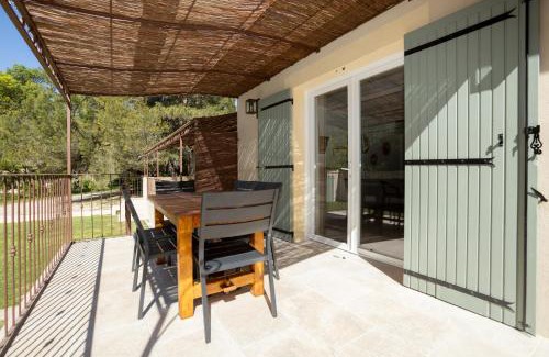 Eyguieres Apartment | Domaine De Meyrol - Gite 3