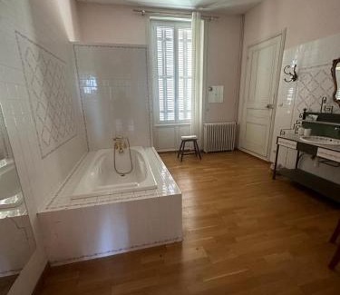 Lachaise Bed & Breakfast | Domaine de Pladuc