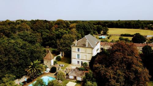 Saint-Just-Luzac House | Domaine de Rochebonne