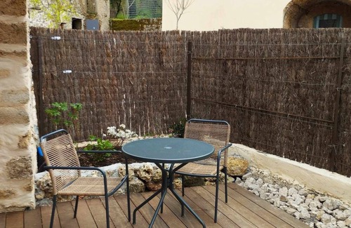 Le Caylar Apartment | Domaine de Servières - Gîte le Studio sur Site Natura 2000 et Animaux de Ferme